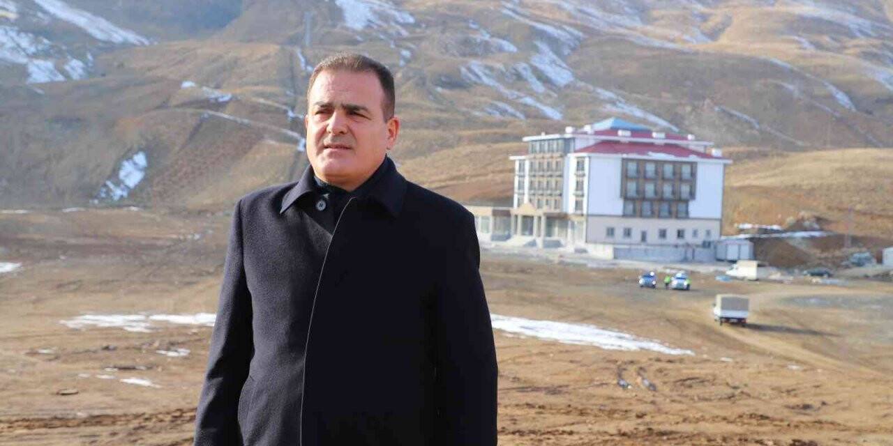 Vali Akbıyık, “Hakkari eğlence ve kültürel faaliyetlerin merkezi olacak”