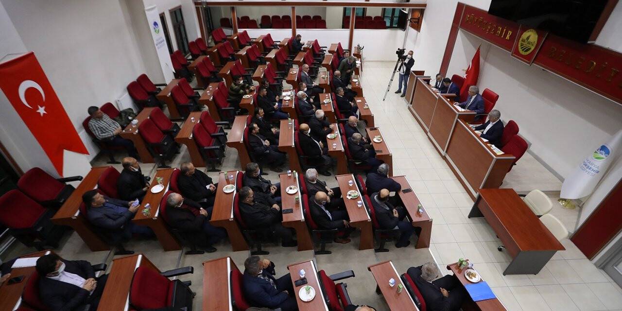 Başkan Yüce, muhtarlarla bir araya geldi