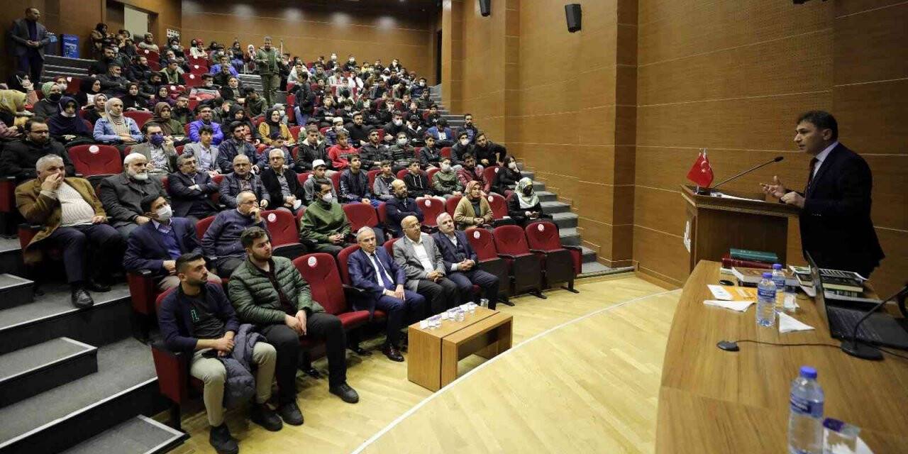 GAÜN’de "Fuat Sezgin" konferansı
