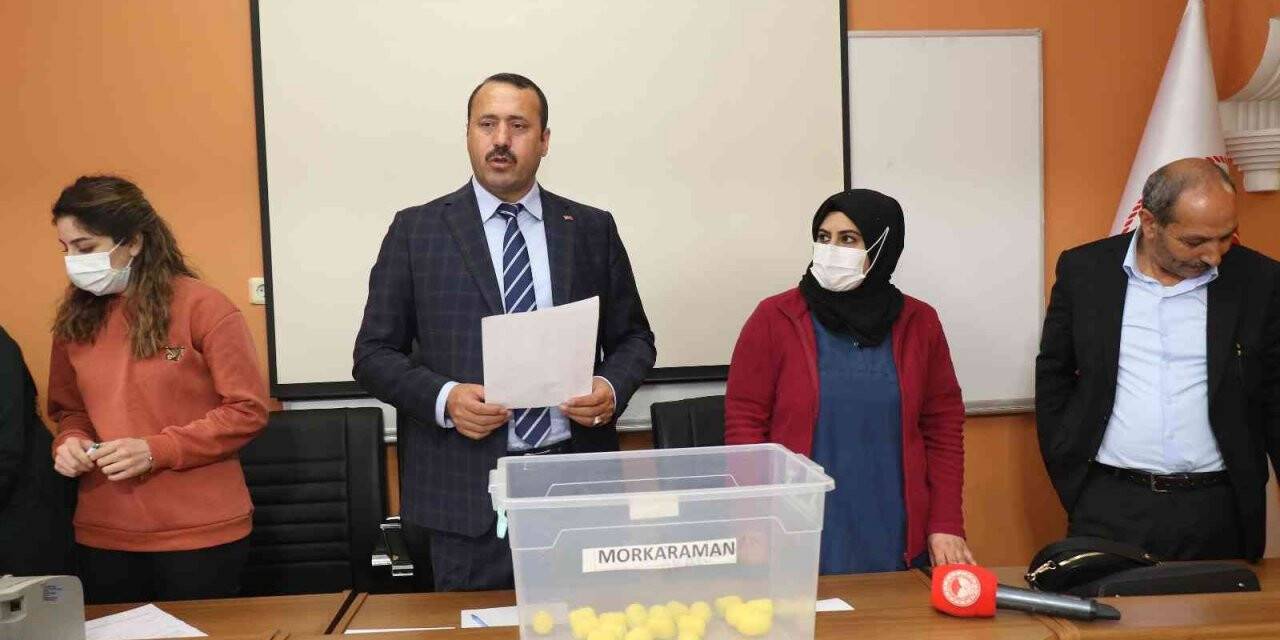 Elazığ’da besicilere koç dağıtımı yapıldı