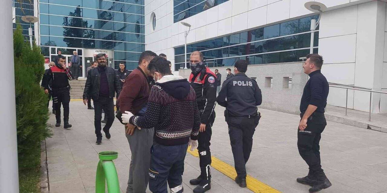 Adıyaman Adliyesinde bıçaklı kavga: 2 yaralı
