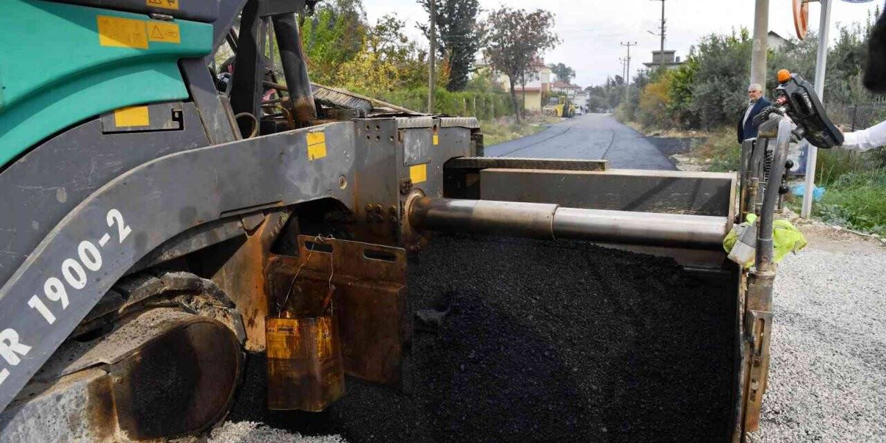 Çakırlar’a 1,5 kilometre sıcak asfalt