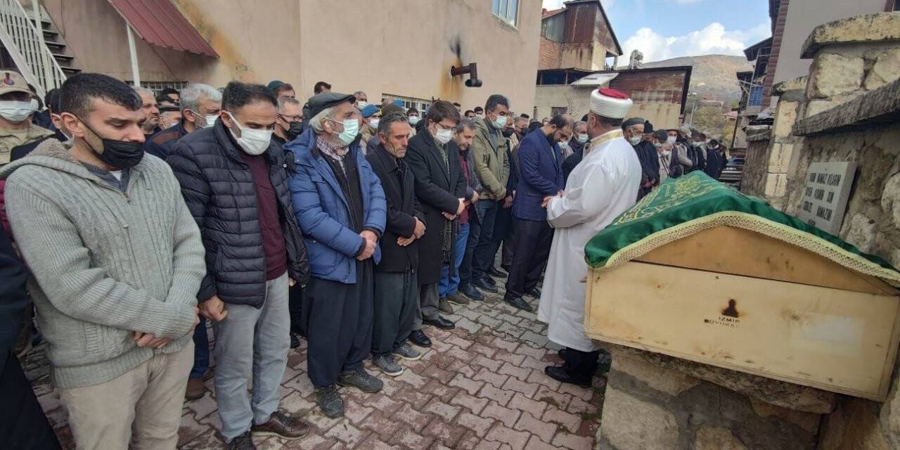 Kazada hayatını kaybeden güvenlik korucusu son yolculuğuna uğurlandı
