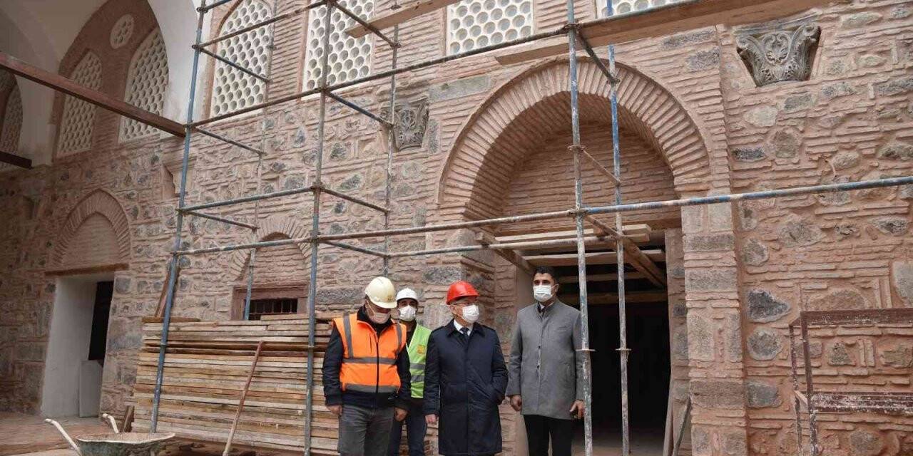Vali Karadeniz, tarihe yolculuk yaptı