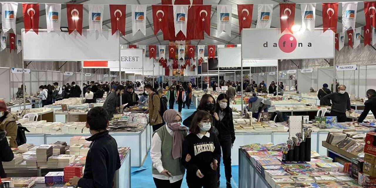 3. Çekmeköy Kitap Fuarı başladı