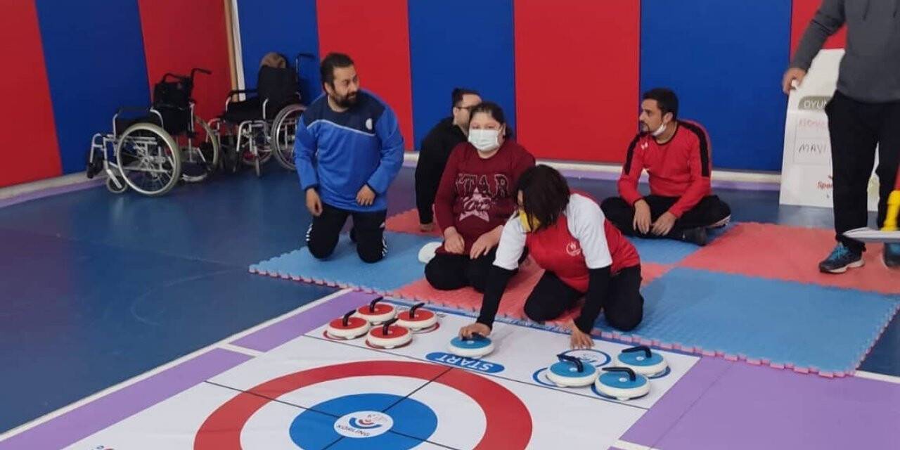 Bedensel Engelli Sporcular Floor Curling’de yarıştı