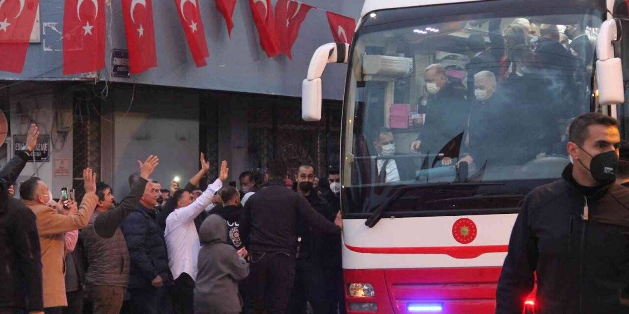 Cumhurbaşkanı Erdoğan’a Menemen’de yoğun ilgi