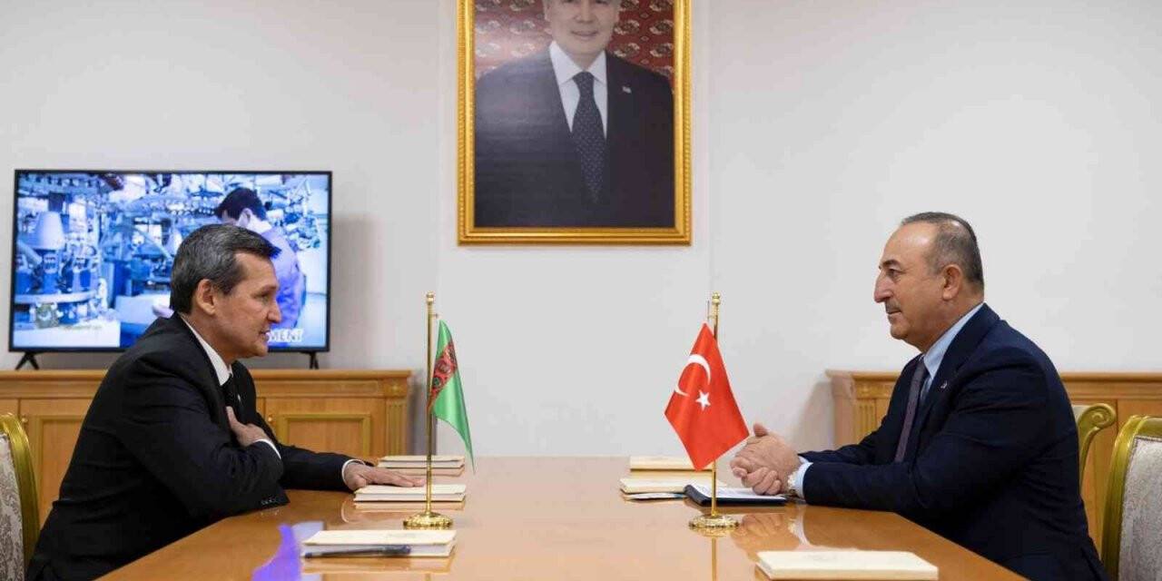 Dışişleri Bakanı Çavuşoğlu, Türkmenistan Dışişleri Bakanı Meredov ile görüştü