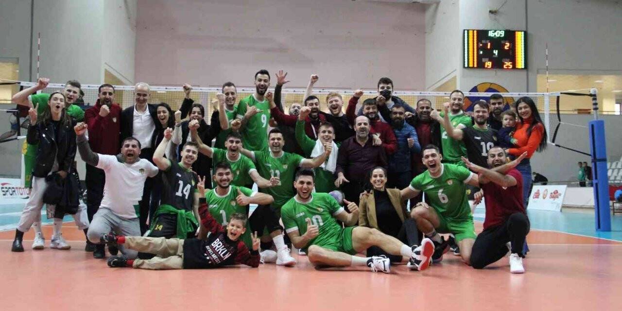 Efeler Ligi: Bingöl Solhan Spor: 3 - Altekma: 1