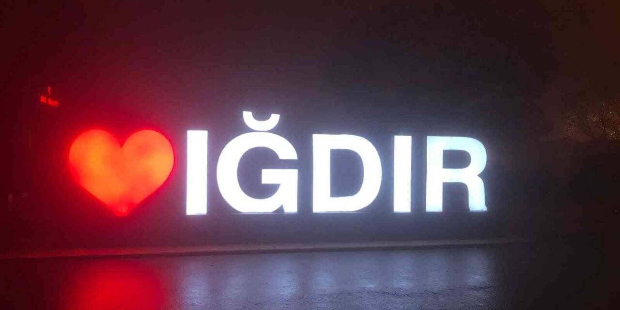 Iğdır’da sis etkili oldu: Görüş mesafesi 5 metreye düştü