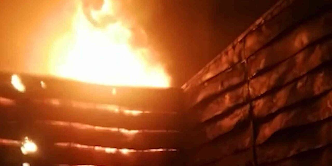 Kırıkkale’de gece saatlerinde hareketli dakikalar: Gıda deposunda yangın çıktı