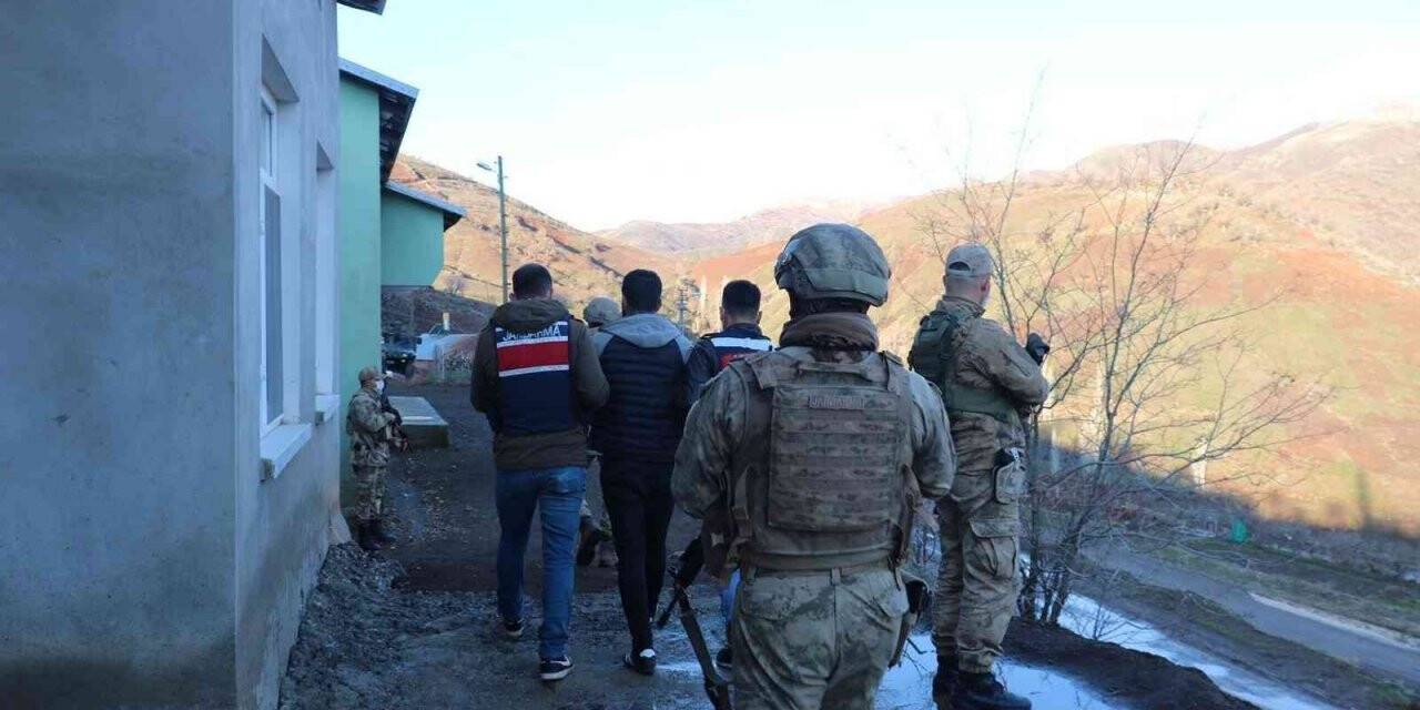 Adıyaman’da 61 kişi terör suçundan hakim karşısına çıktı