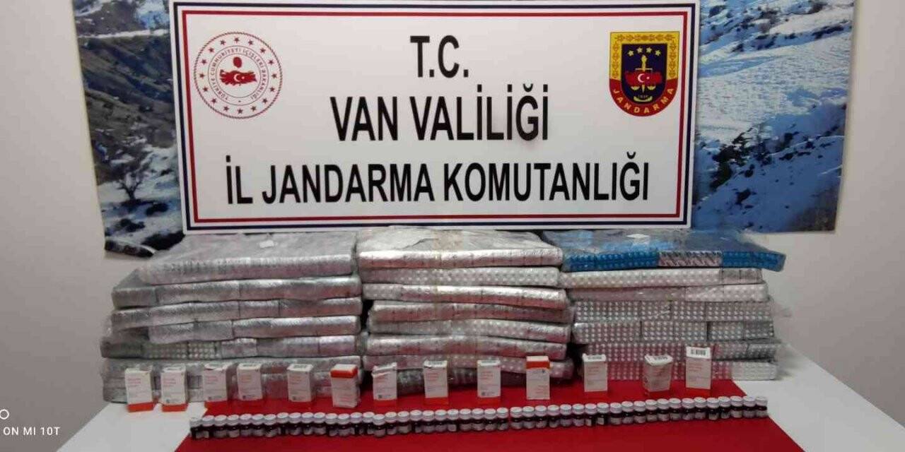 Van’da 243 bin 181 adet İran menşei tıbbi hap ele geçirildi