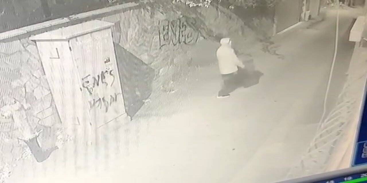 Bursa’da garip olay.. Direğe zincirle bağlı olan çöp kovasını çaldı