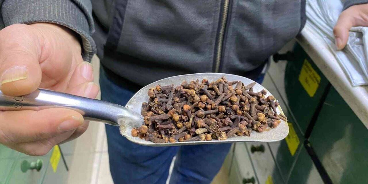 30 yıllık aktardan kışa bitki çayı reçetesi