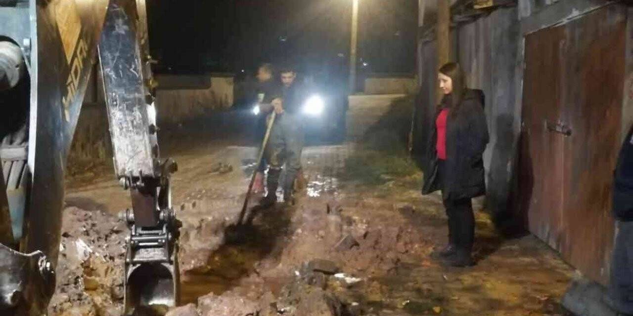 Vatandaşları için gece boyu ekiplerin başında durdu
