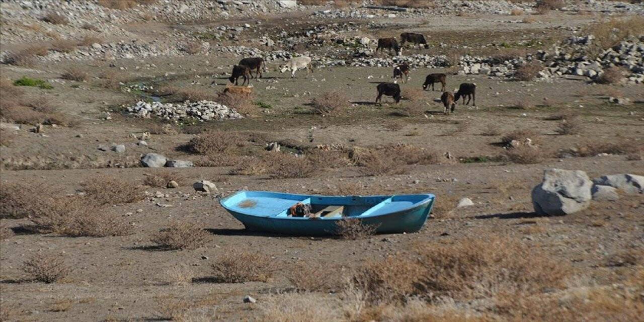 Muş Alparslan-1 Barajı'nın su seviyesi büyük oranda düştü