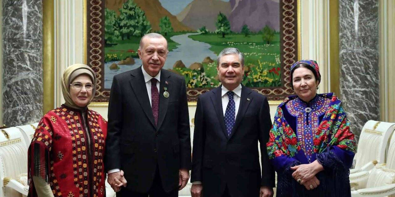 Türkmenistan’da Cumhurbaşkanı Erdoğan onuruna akşam yemeği