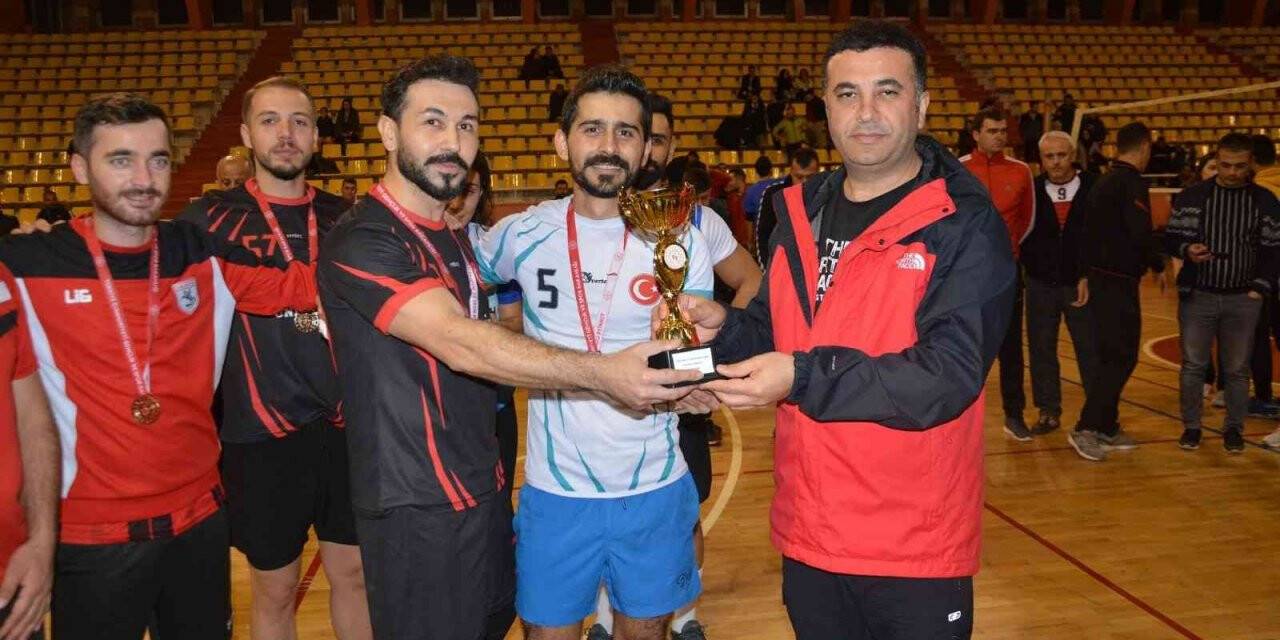 Şehit öğretmen Aybüke anısına düzenlenen turnuva sona erdi