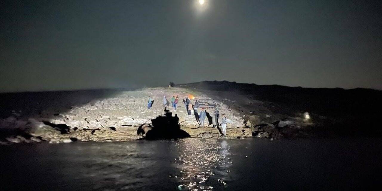 Denizde mahsur kaldılar, Sahil Güvenlik kurtardı