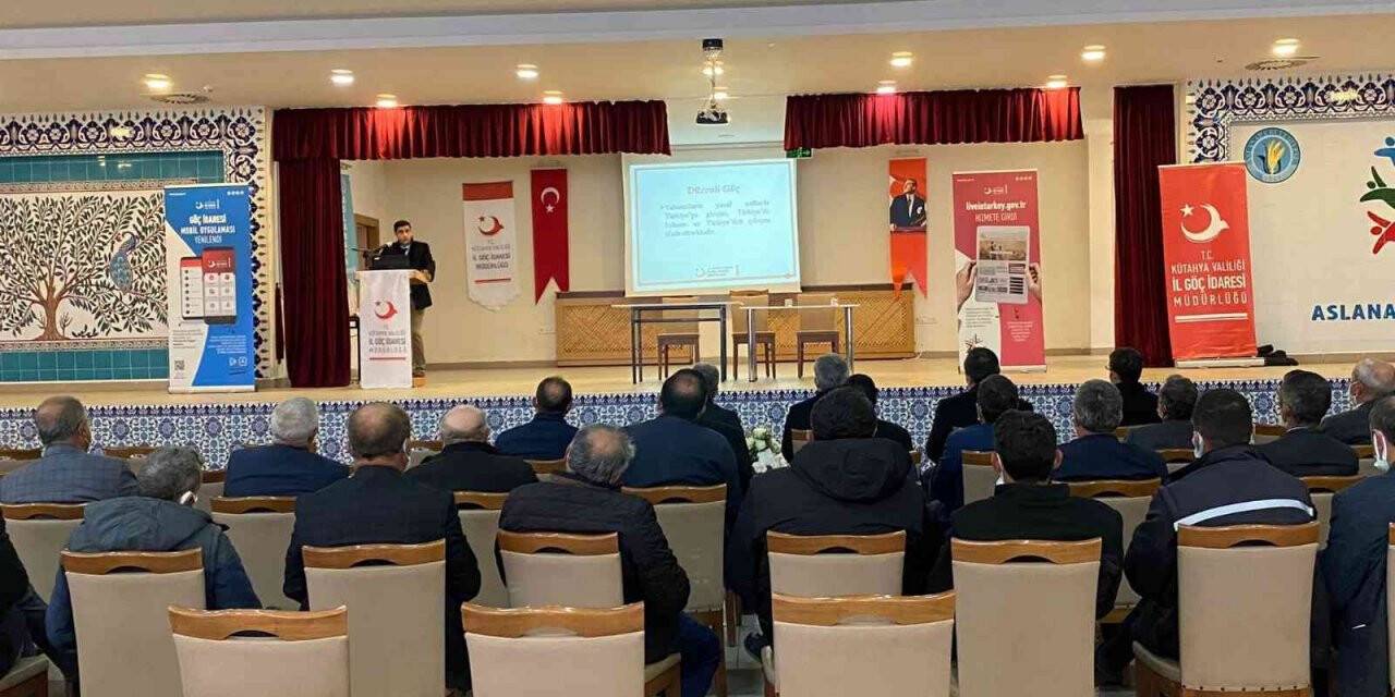 Aslanapa’da muhtarlar çalıştayı