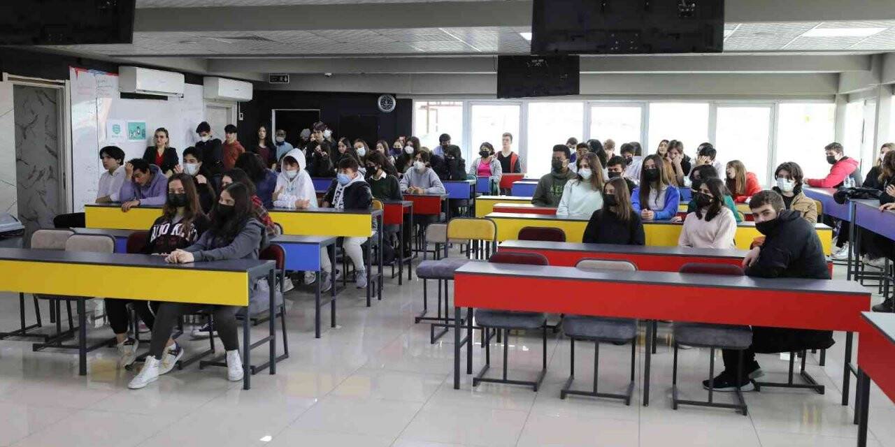 Başkan Arda, öğrencilerle buluştu