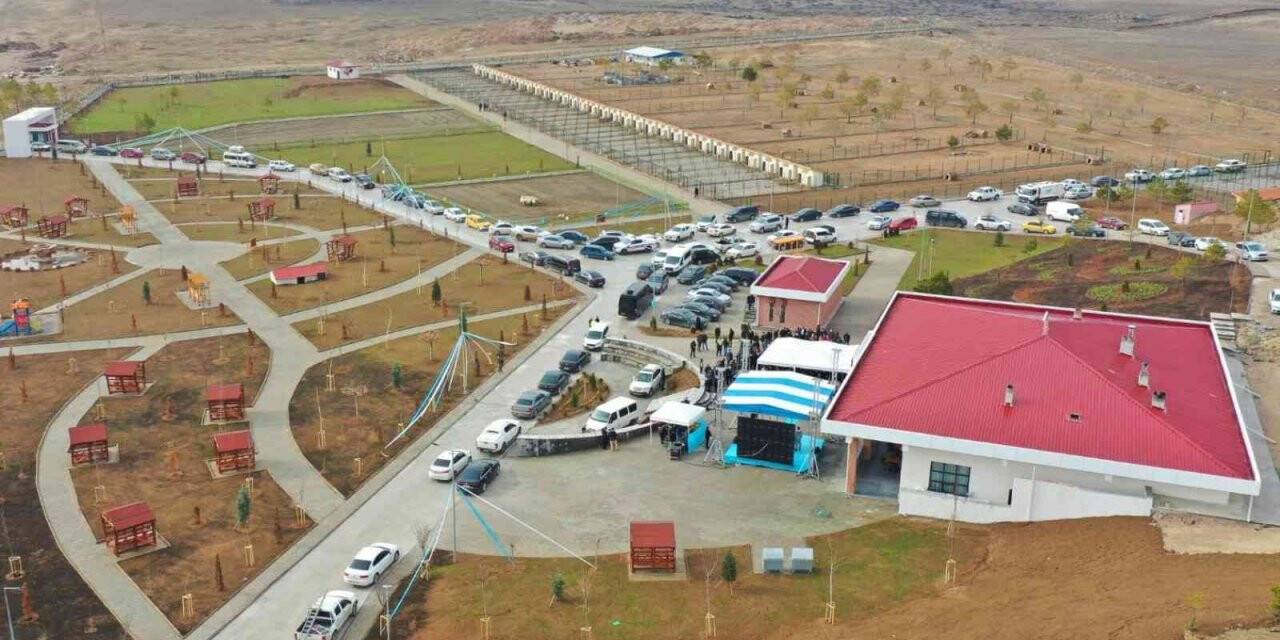 Kangal Yetiştirme Çiftliği hizmete açıldı