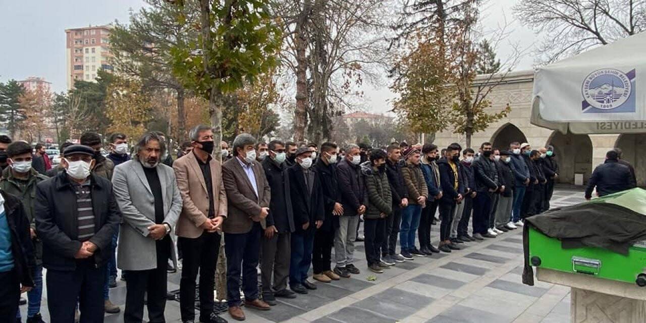 Çalıştığı inşaatın 11. katından düşen genç işçi toprağa verildi