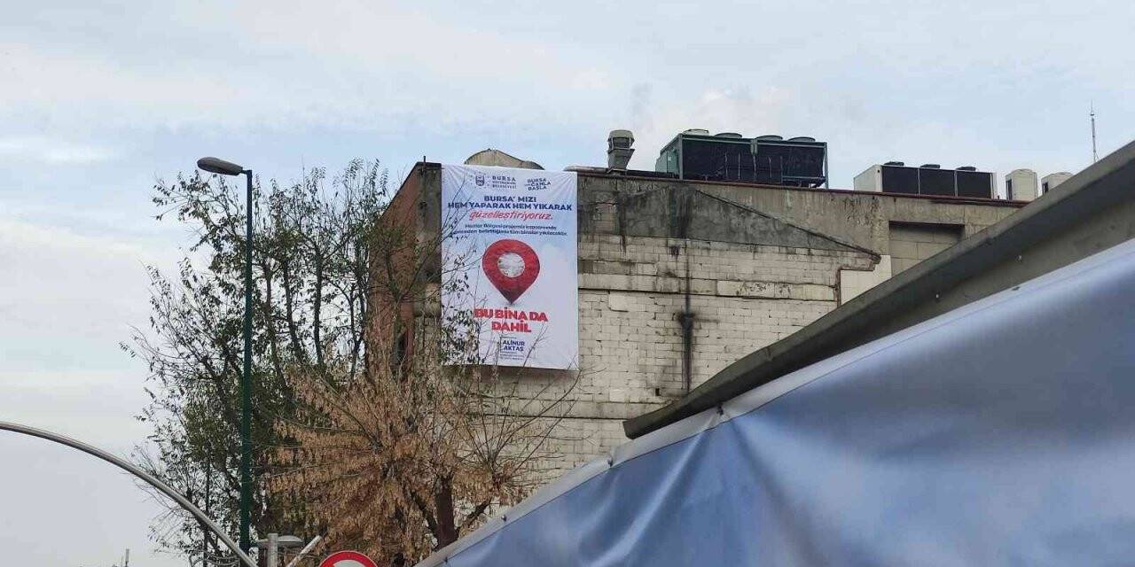 Tarihi ortaya çıkartmak için belediye o binayı da yıkacak