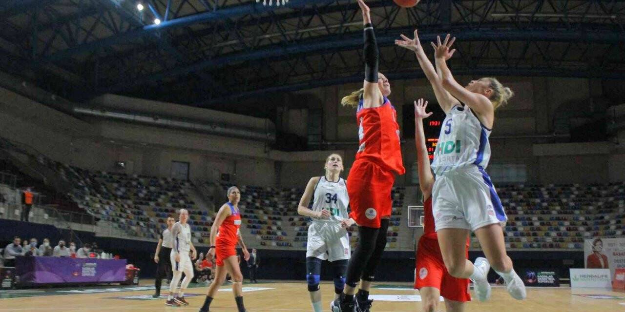 KBSL: UMF Yapı İzmit Belediyespor: 61- Botaş: 69