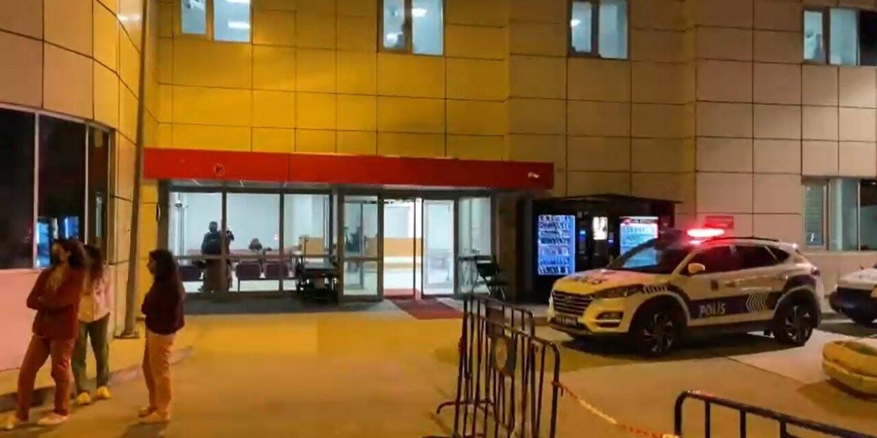 Ünlü şarkıcı Zerrin Özer hastaneye kaldırıldı