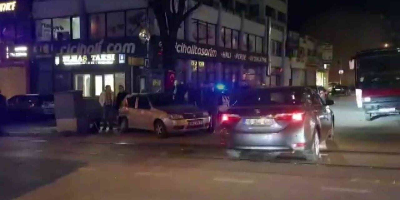 Direksiyon hakimiyetini kaybetti, başka bir araca çarparak durabildi