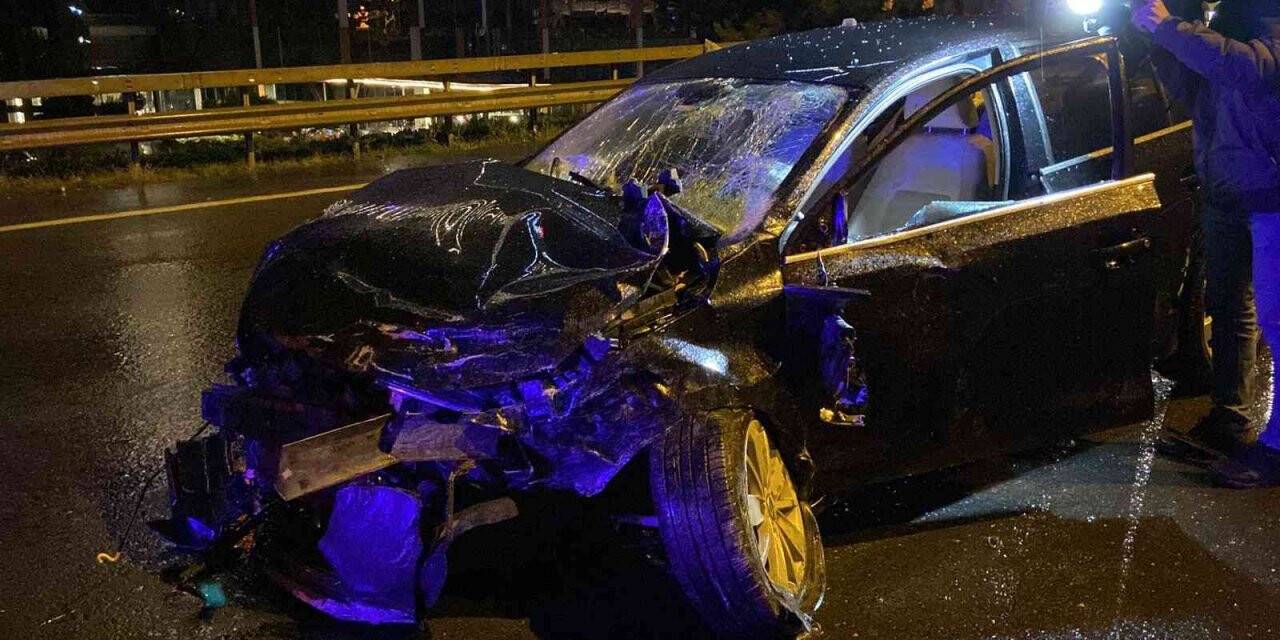 TEM Otoyolu’nda feci kaza: 2 yaralı