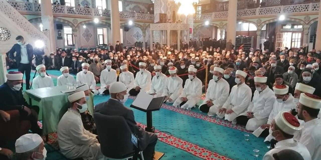Eskişehir’de 17 kurra hafız için icazet merasimi düzenlendi