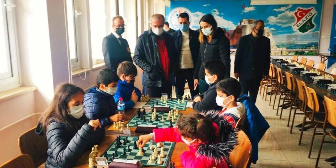 Vali Toraman, spor tesislerini inceledi