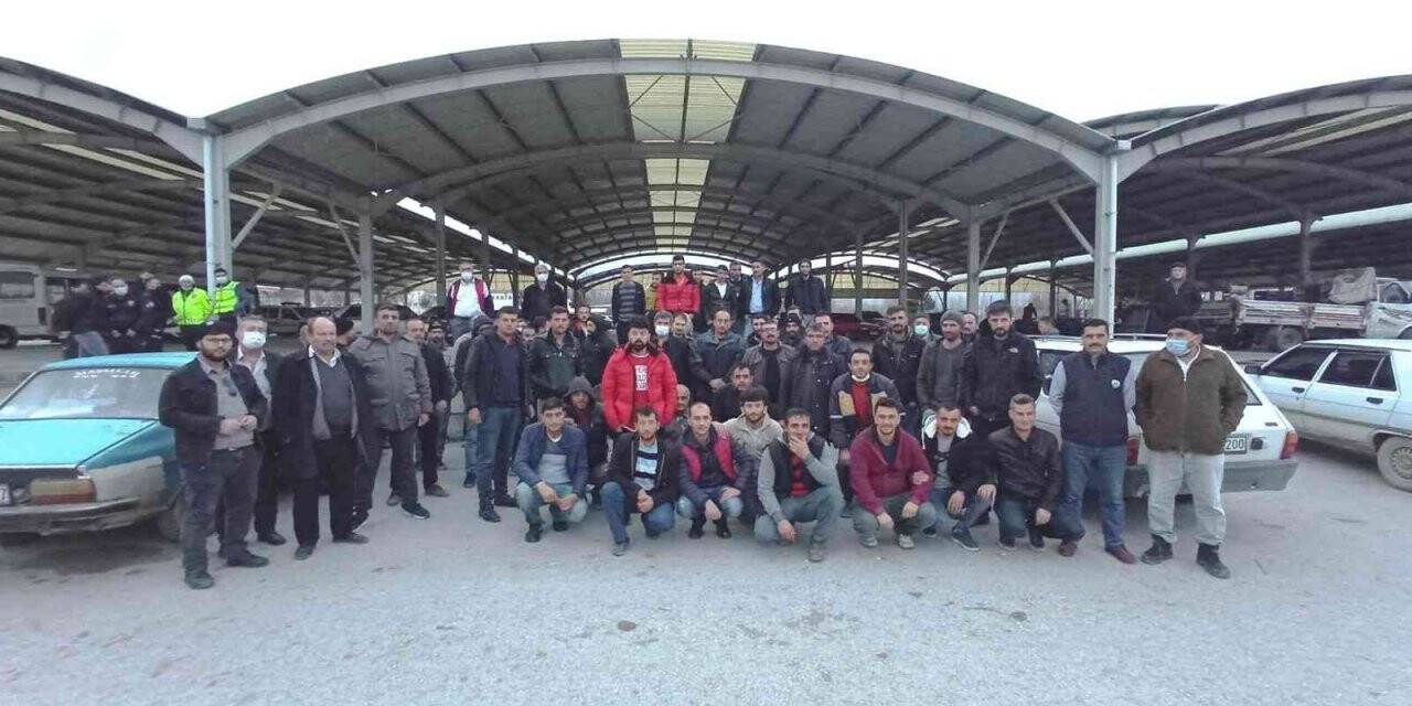 Hisarcık’ta maden işçileri, işten çıkarmaları protesto etti