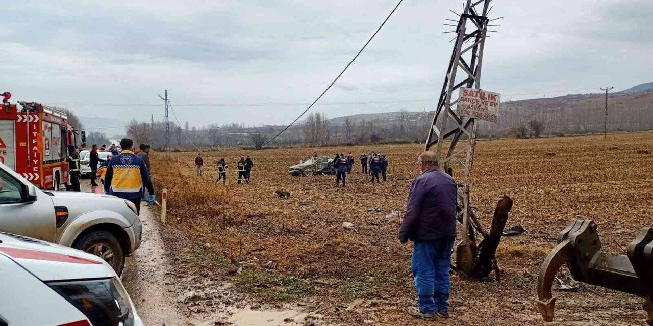 Bakan konvoyunda kaza: 3 yakın koruma yaralandı