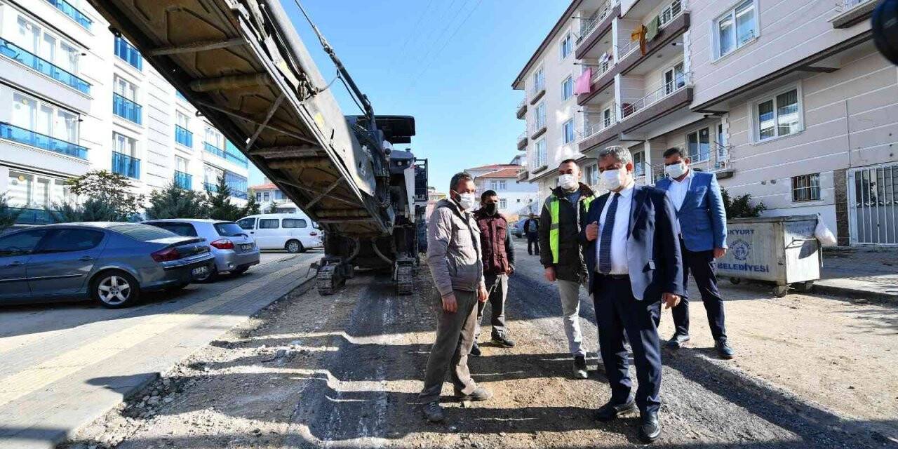 Akyurt’ta atık ve yağmur suyu hatları yenileniyor