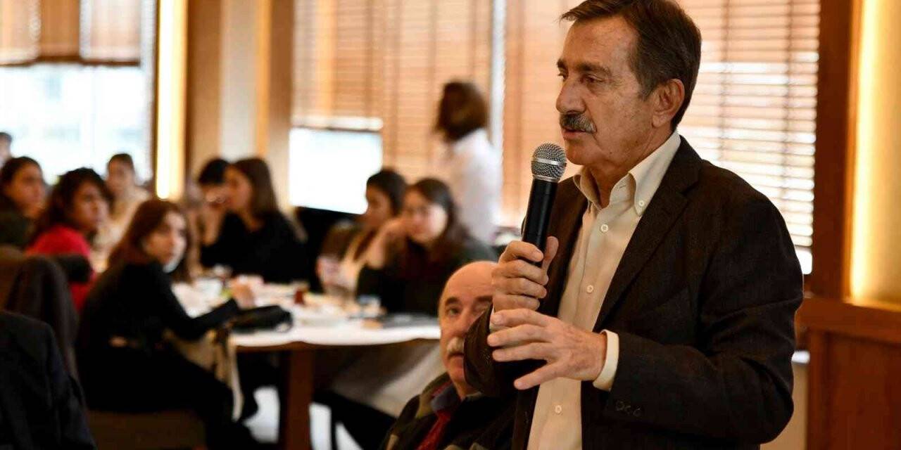 Başkan Ataç mimarlık öğrencileri ile buluştu