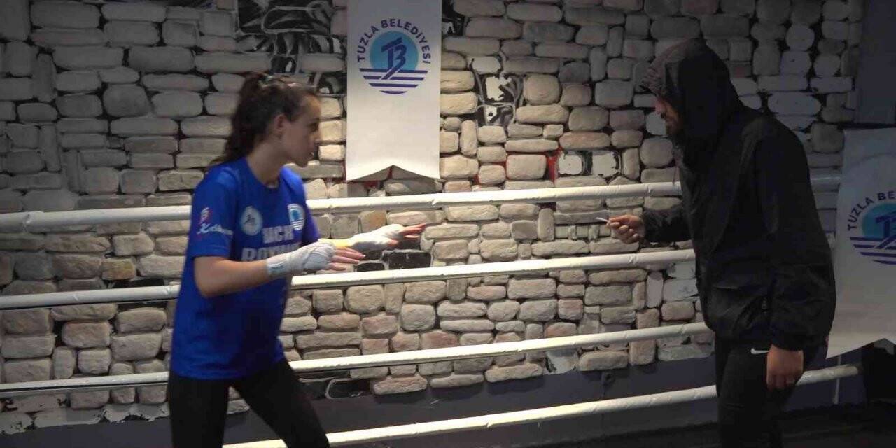 Tuzlalı kadınlar, Tuzla Belediyesi’nin kurslarında kick boks öğreniyor