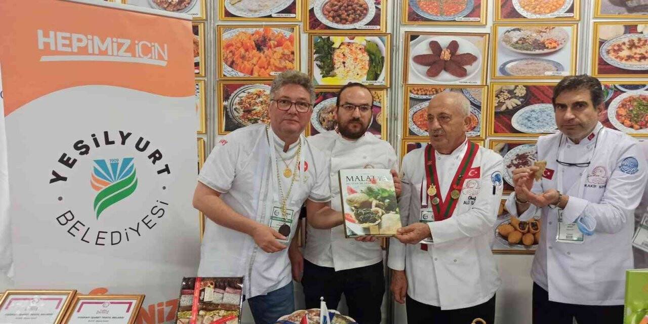 Yeşilyurt’un lezzetleri dünya helal zirvesinde ilgi gördü