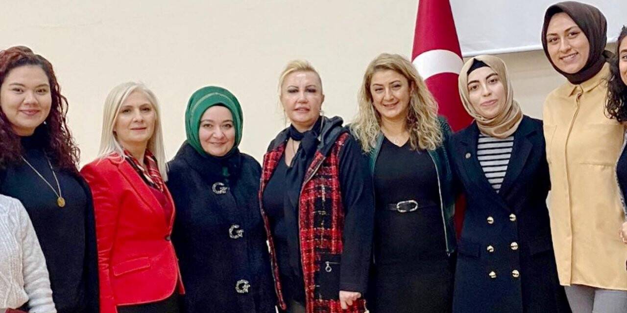 Kadın ve kız çocuklarına yönelik şiddete dur dediler