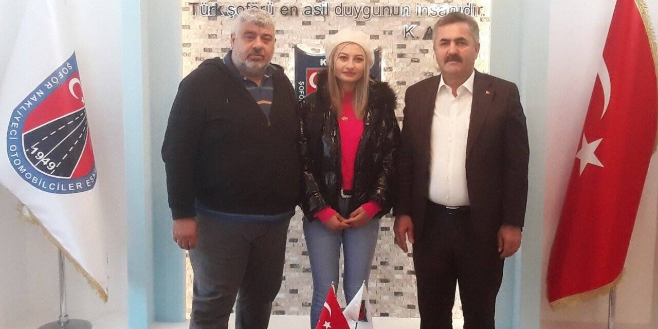 Motodrag Şampiyonu İrem’den Başkan Şen’e ziyaret
