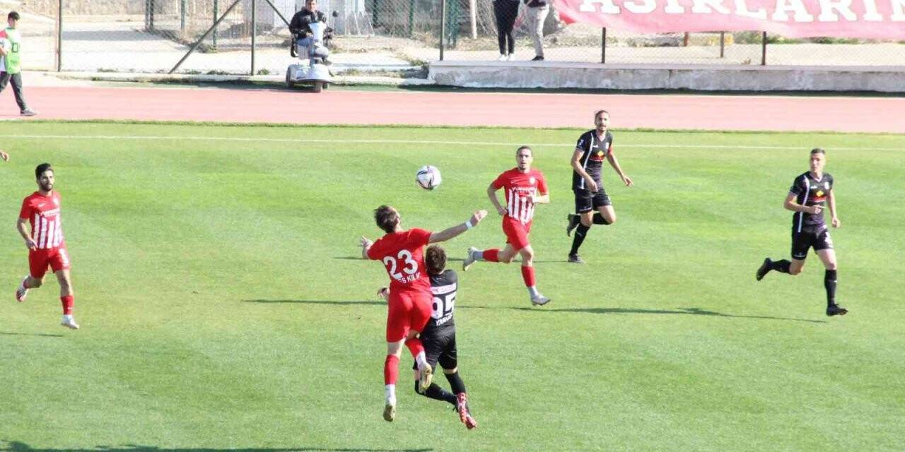 TFF 3. Lig: Karaman Belediyespor: 0 - Artvin Hopaspor: 1