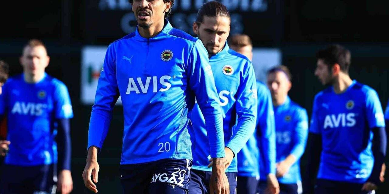 Fenerbahçe, Göztepe maçı hazırlıklarını tamamladı