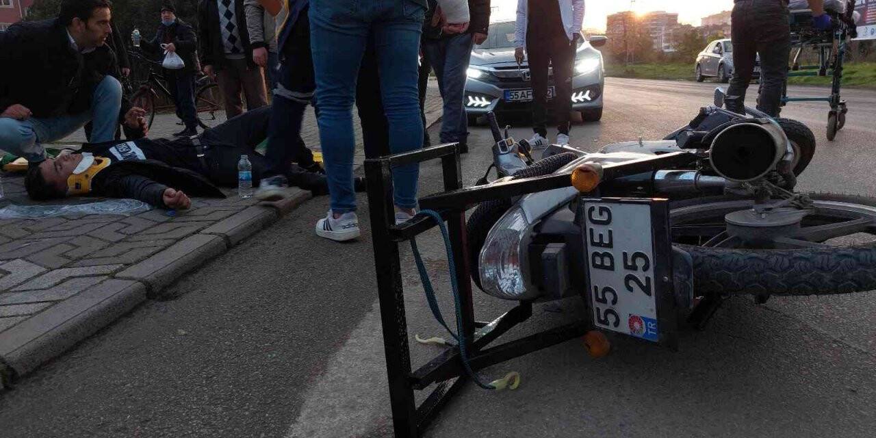 Samsun’da motosiklet otomobil ile çarpıştı: 2 yaralı