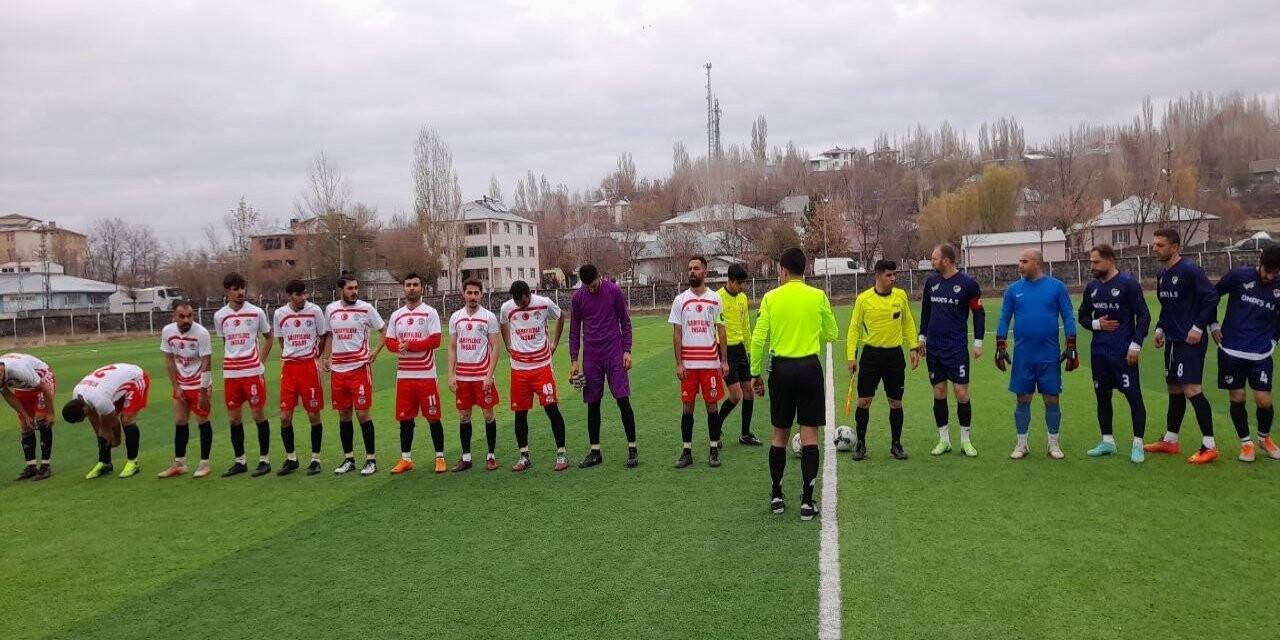 1071 Malazgirt Spor, evinde Yeşil Varto Spor’a 4-1 yenildi