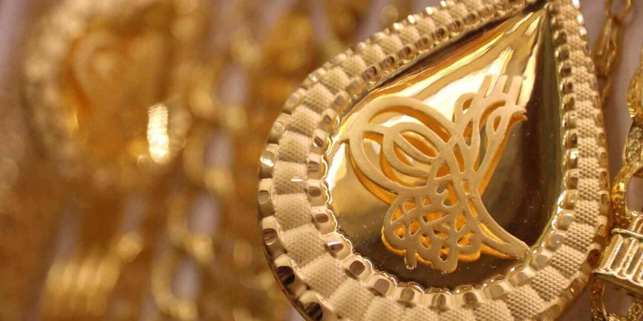 Kuyumcu Türkan: "Ülkede bir sıkıntı yok, ülkeye müdahale yapılıyor"