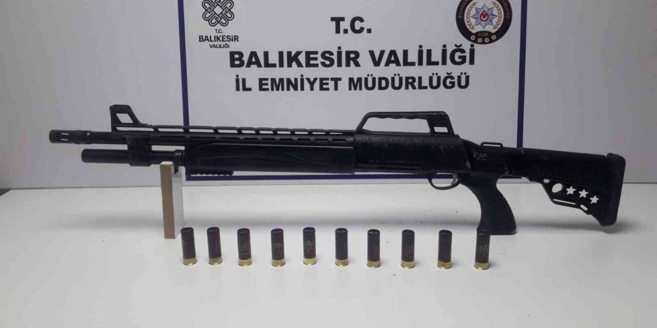 Balıkesir’de polisten 13 kişiye gözaltı