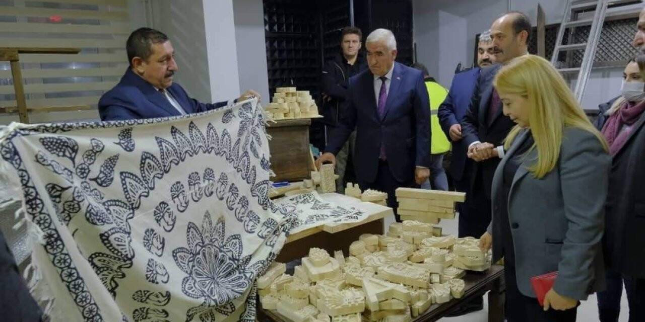 MHP heyetinden Başkan Vidinlioğlu’na övgü